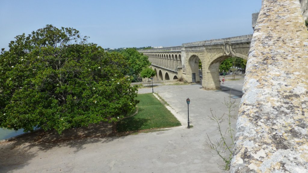 aqueducdesarceaux.jpg