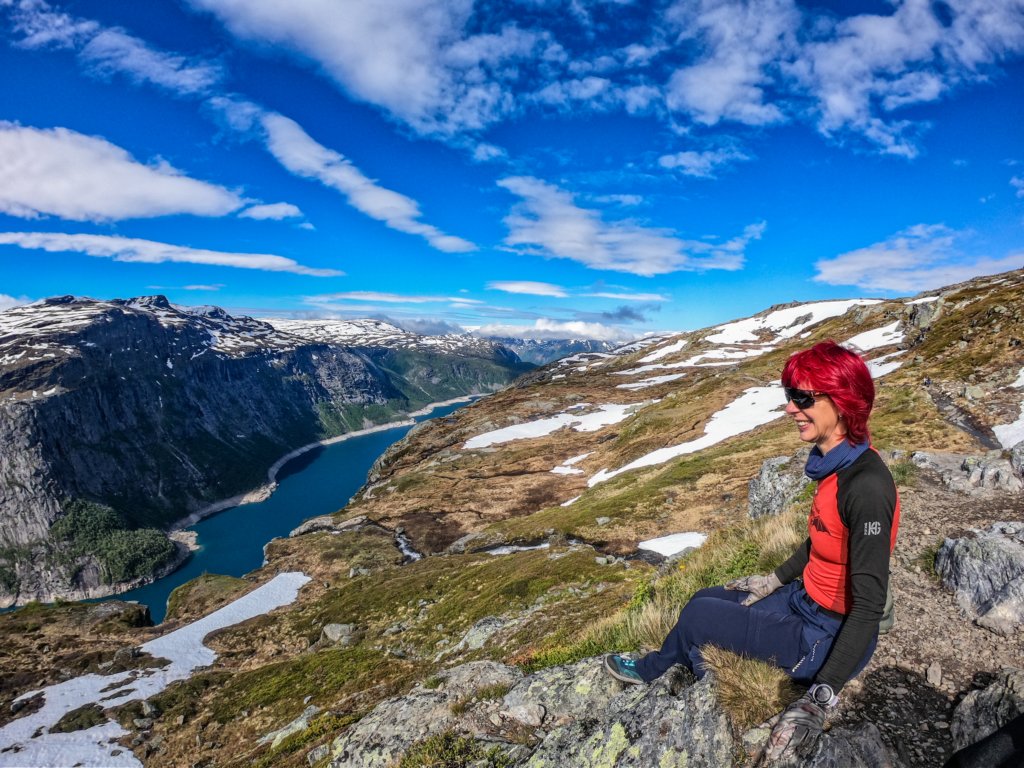 trolltunga32.jpg