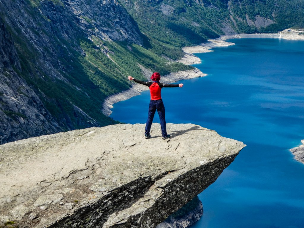 trolltunga55.jpg