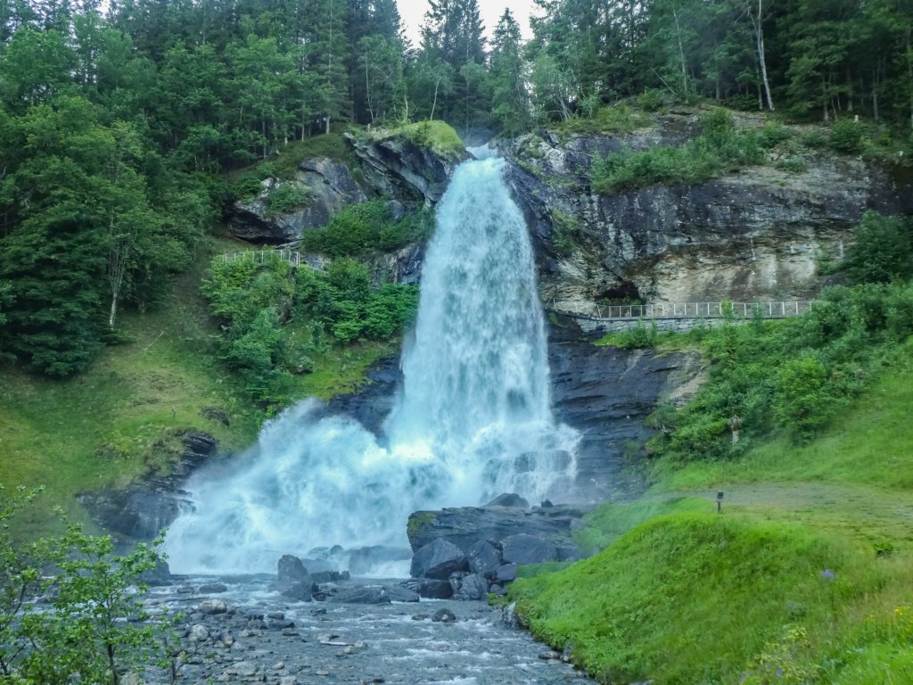steinsdalsfossen2.jpg