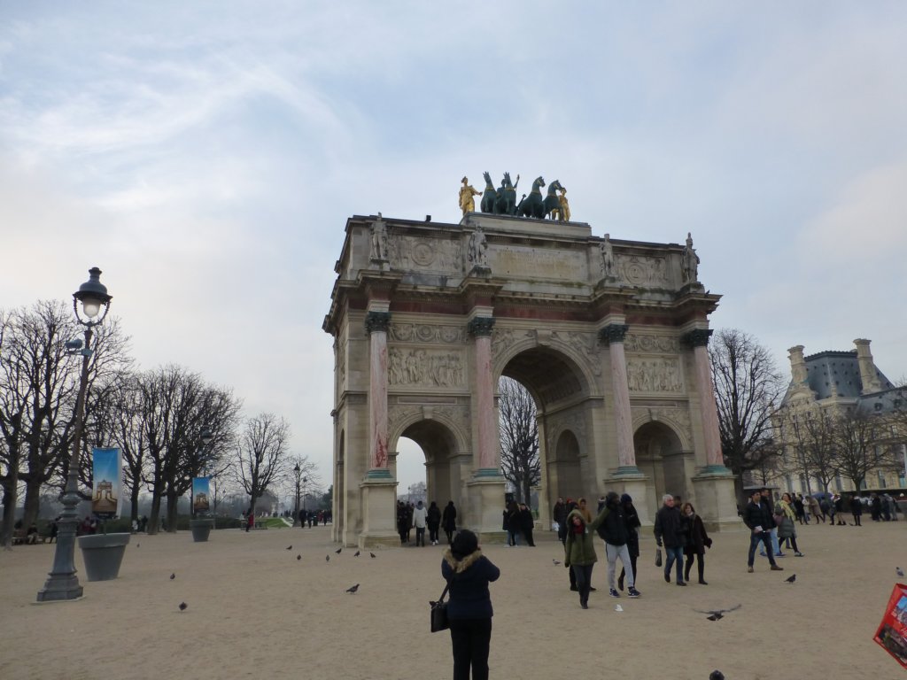 arcdetriompheducarrousel.jpg